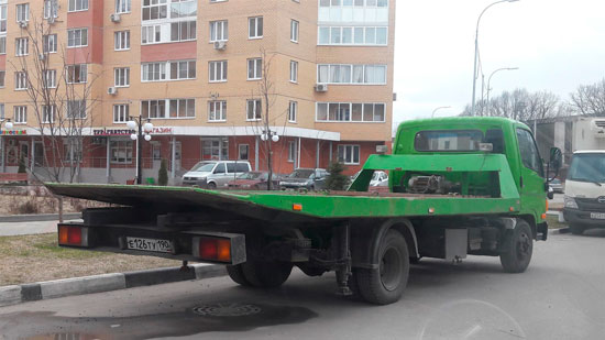 evakuatori v Любани